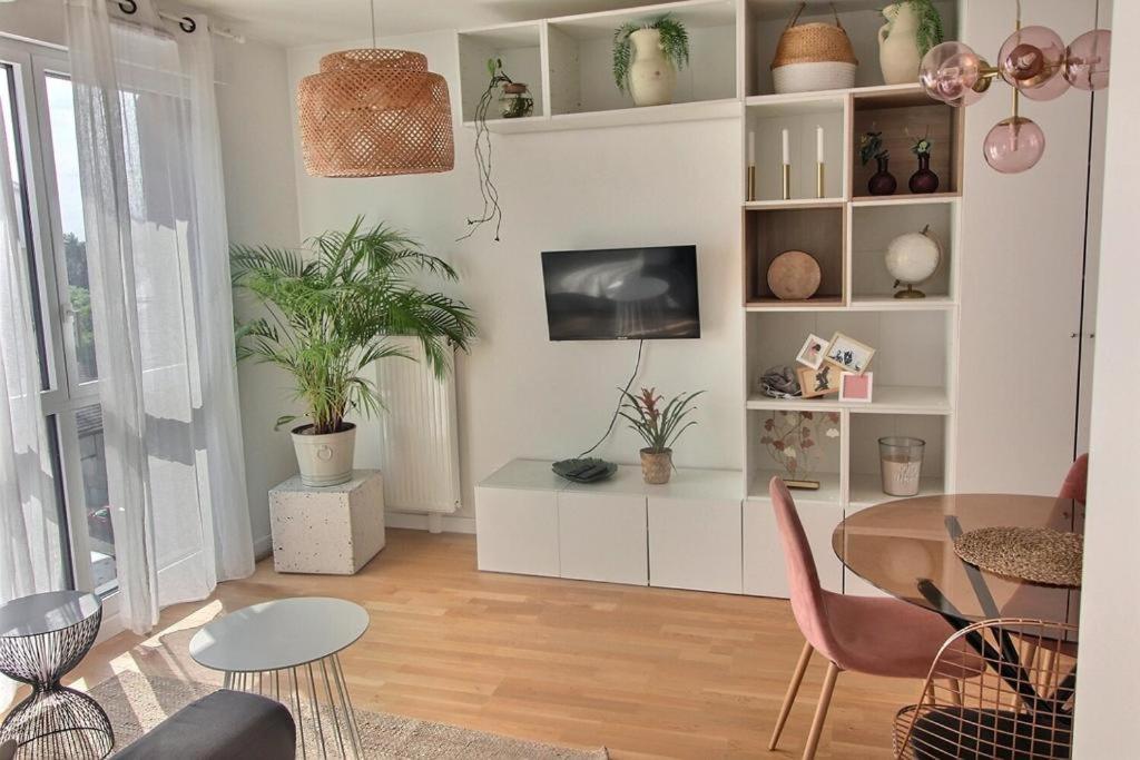 Apartament Le Toit Du Montvalerien Suresnes Zewnętrze zdjęcie